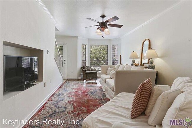 Building Photo - 2 br, 1.5 bath House - 9506 Jefferson Hwy #19