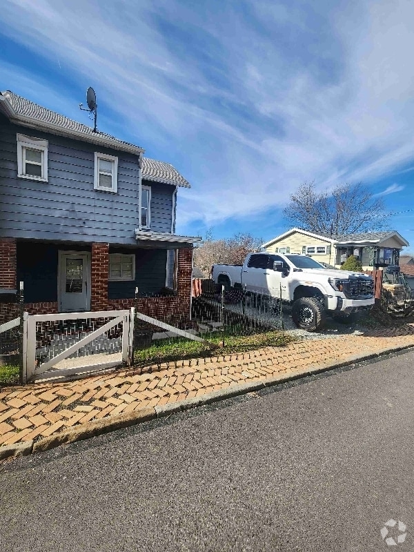 Apartments For Rent in Acme PA with Hardwood Floors 1 Rentals