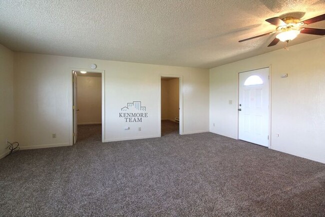 Building Photo - 2551 W Fir Rd