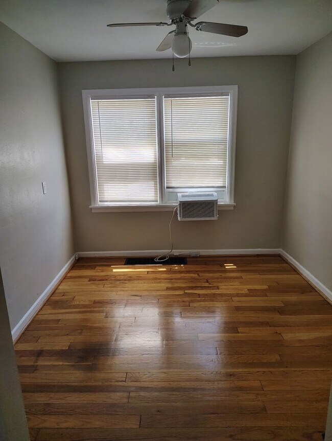 Foto del edificio - 2 Bed, 1 Bath Home for Rent