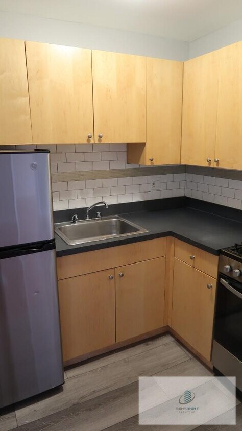 Foto principal - 755 W Buena Ave