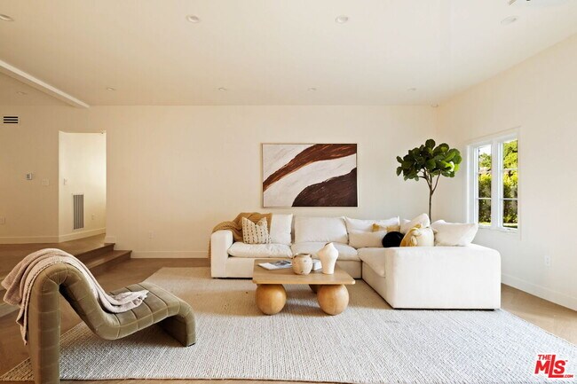 Foto del edificio - 308 S Highland Ave