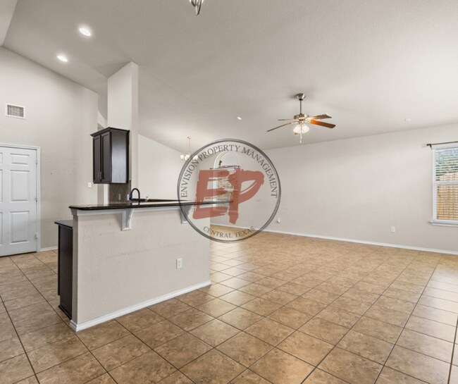 Foto del edificio - 6505 Vista View Dr