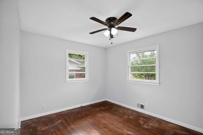 Foto del edificio - 7259 Mayfair Cir