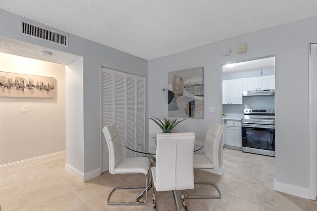 Building Photo - Amberstone Apartments