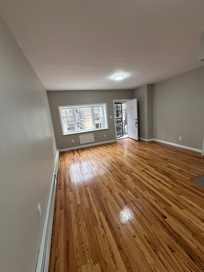 Building Photo - 315 E 163rd St