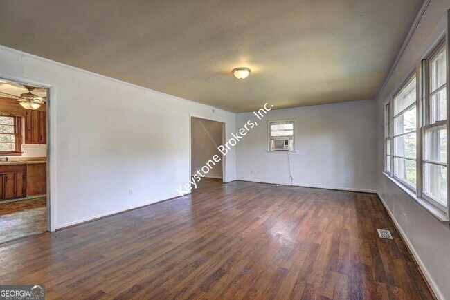 Foto del edificio - 4455 Fairfax Dr
