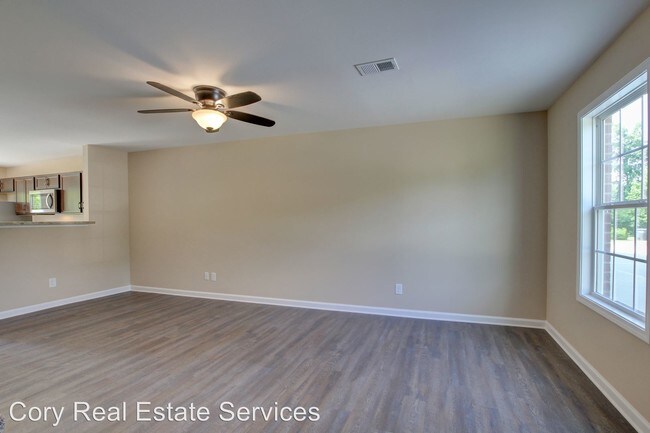 Building Photo - 1222 Ashridge Drive