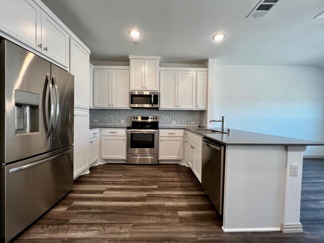 Foto del edificio - 4702 Haltom Rd