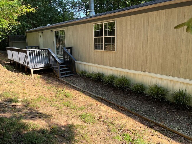 Building Photo - NEW RENTAL LISTING - NO HUD NO SECTION 8