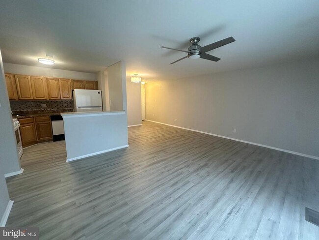 Foto del edificio - 1103 Woodhollow Dr
