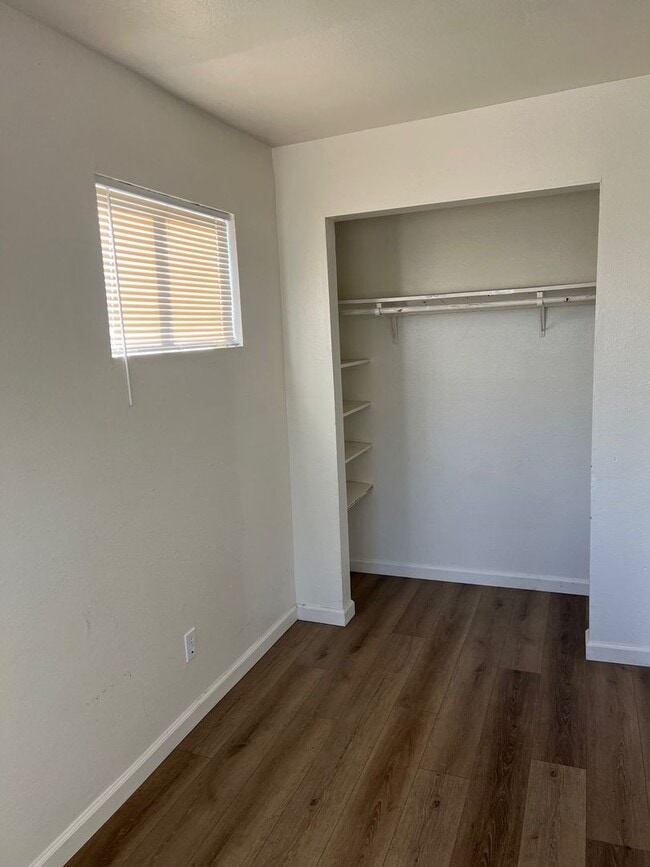 Building Photo - Ridgeway House- 4 Bedroom/ 2 Bath House in National City.