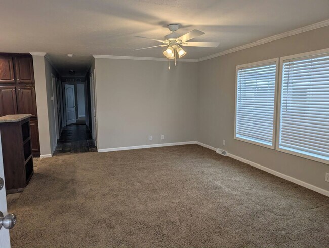 Building Photo - 52521 Green Ash Ct