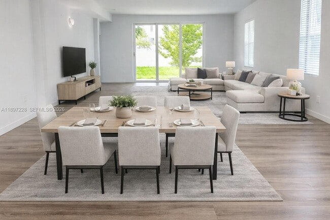 Building Photo - 432 21st St