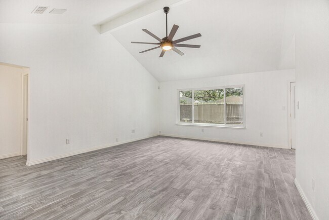 Building Photo - 22515 Colonialgate Dr