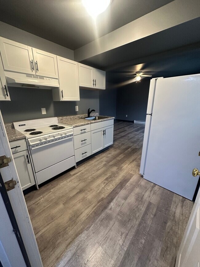 Foto del edificio - 530 E 3rd St