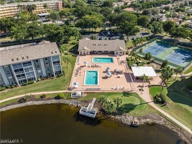 14891 Hole in 1 Cir Unit 202 photo'