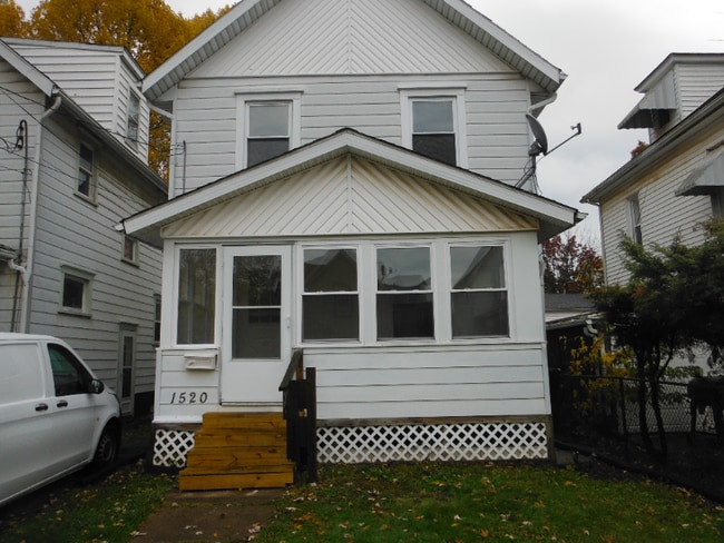 Foto del edificio - 1520 Frazer Ave NW