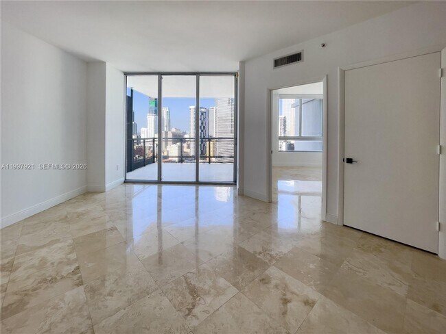 Building Photo - 350 S Miami Ave