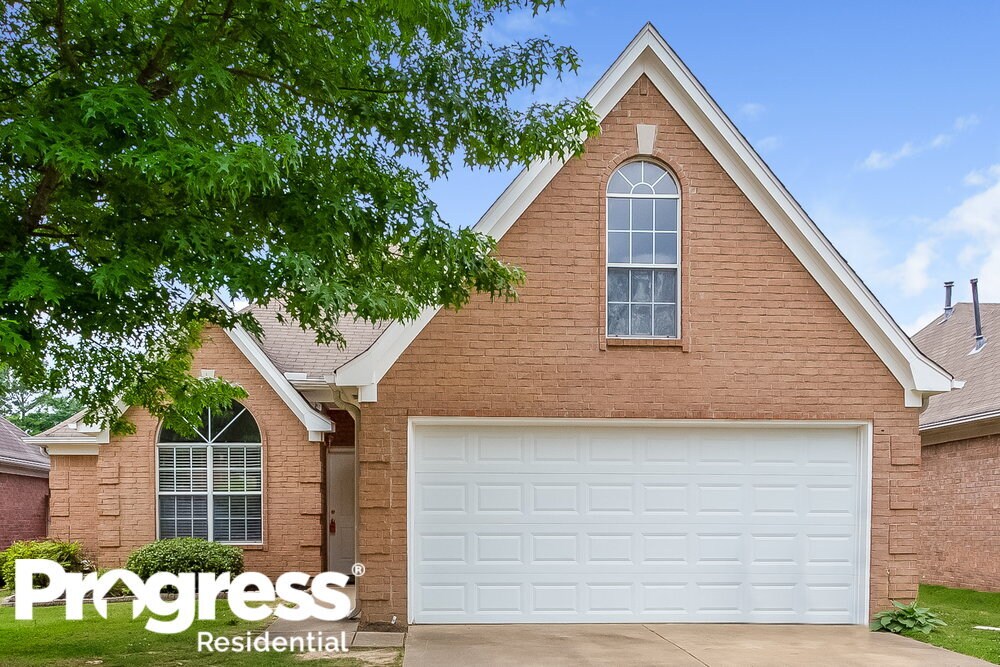 Foto principal - 8363 Cross Point Dr