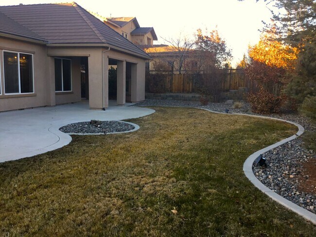 Building Photo - 7000 Voyage Way