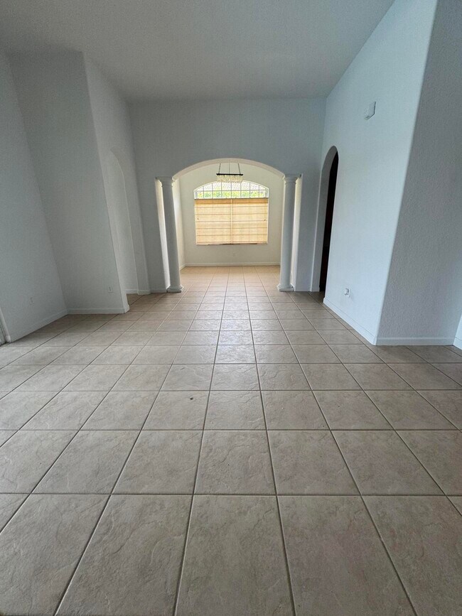 Foto del edificio - 3410 SW 195th Ave