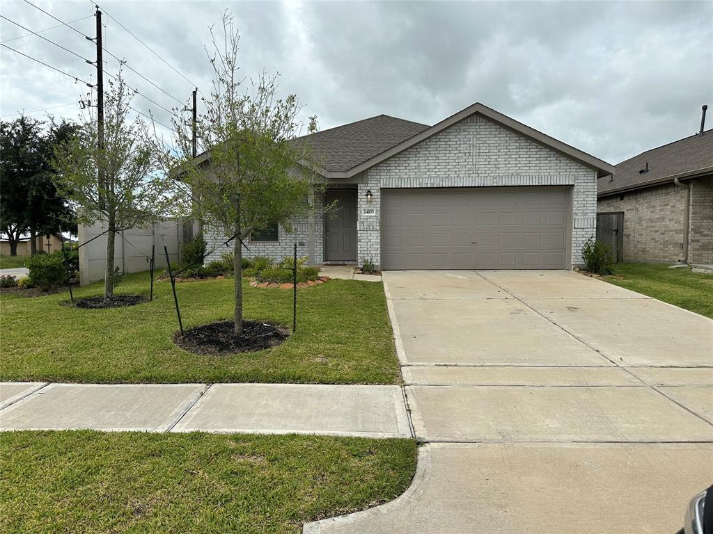 Foto principal - 24103 Becker Hollow Ln