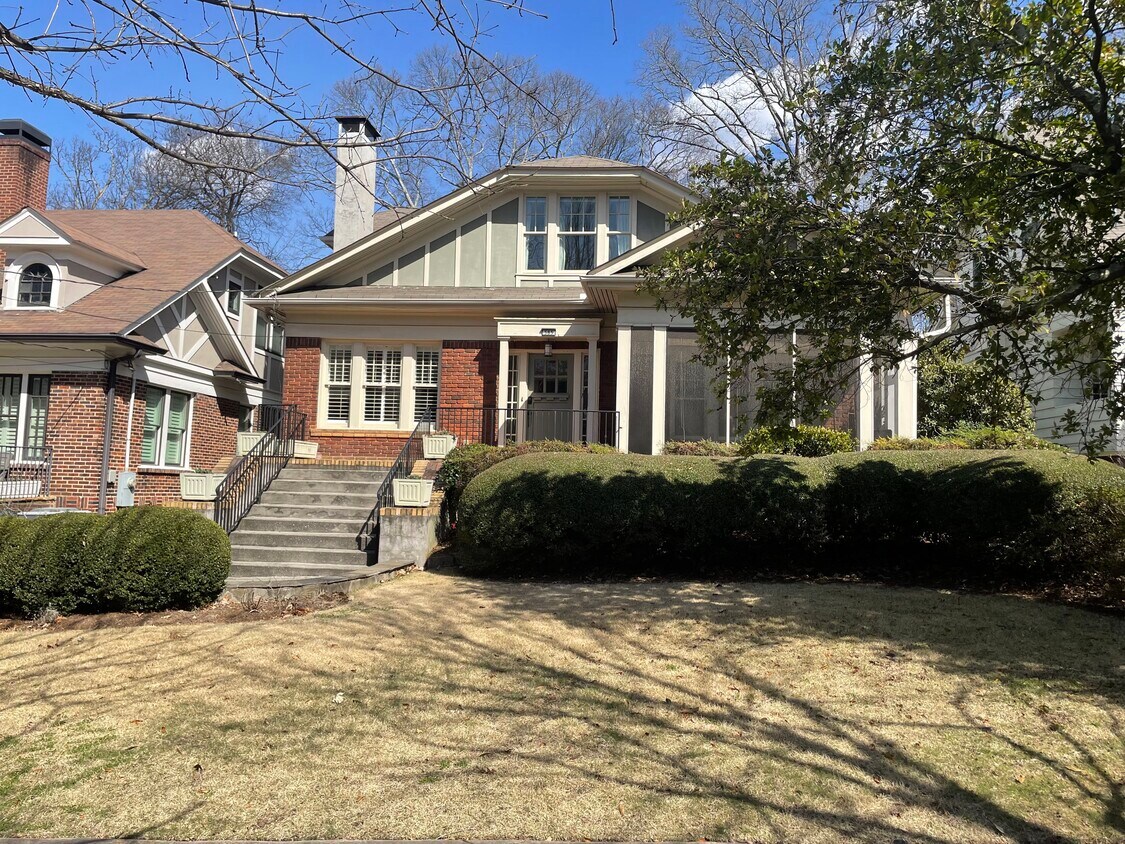 Foto principal - 585 Linwood Ave NE