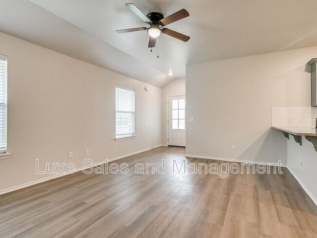 Foto del edificio - 10720 Lawson Pl Rd