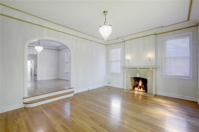 Building Photo - 1500 Wethersfield Rd