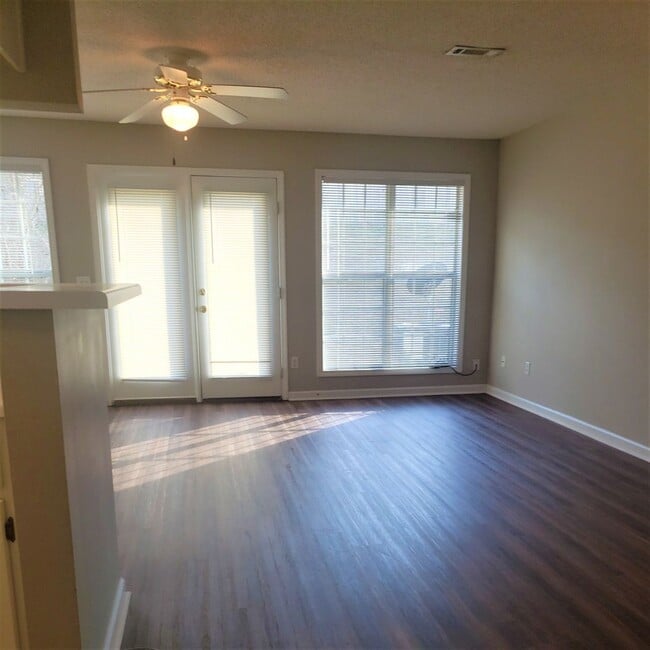 Building Photo - 218 Foxchase Ln