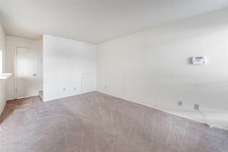 Building Photo - 6633 W Airport Blvd