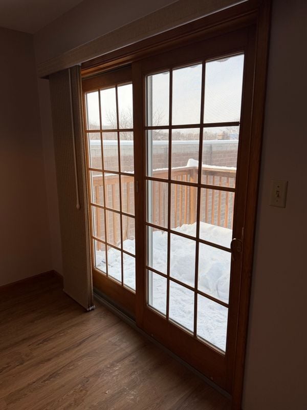 Building Photo - 609 Main St