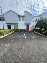 Building Photo - 5249 W 24th Ct