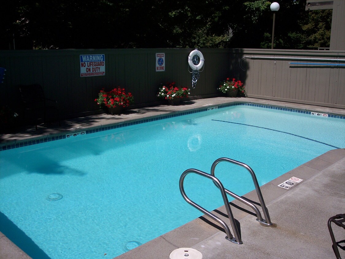 9700 Roosevelt Way NE, Seattle, WA 98115 Apartments in Seattle, WA