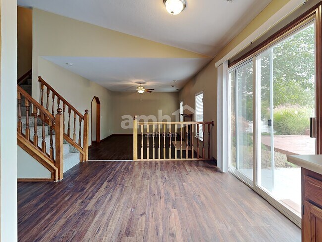 Foto del edificio - 333 Greenwood Ln