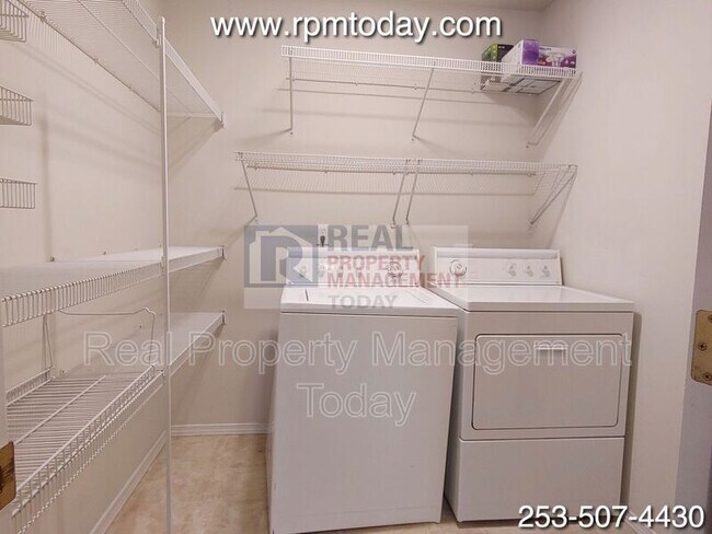 Foto del edificio - 2777 McNeil St