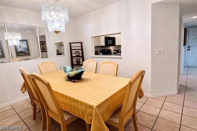 Foto del edificio - 7719 Jewel Ln