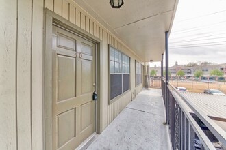 Building Photo - 3131 Southwest Fwy