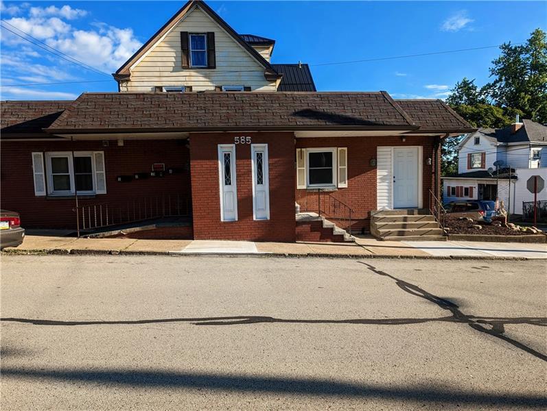 585 Fayette St, Washington, PA 15301 Room for Rent in Washington, PA