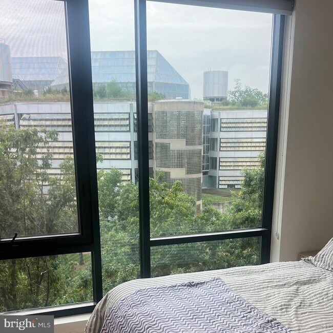 Foto del edificio - 4111 Connecticut Ave NW