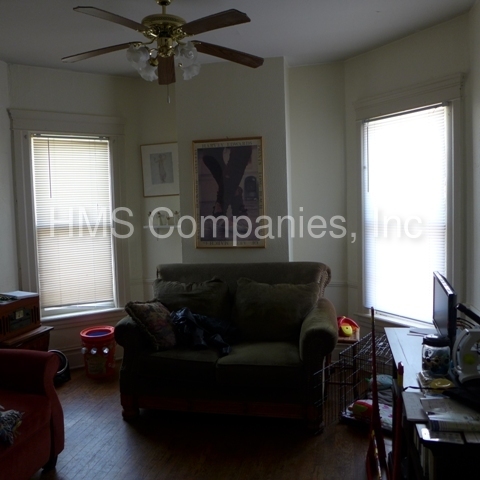 Primary Photo - 728 S Burdick St