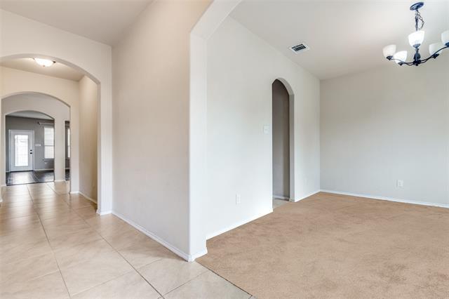 Building Photo - 216 Rugby Ln