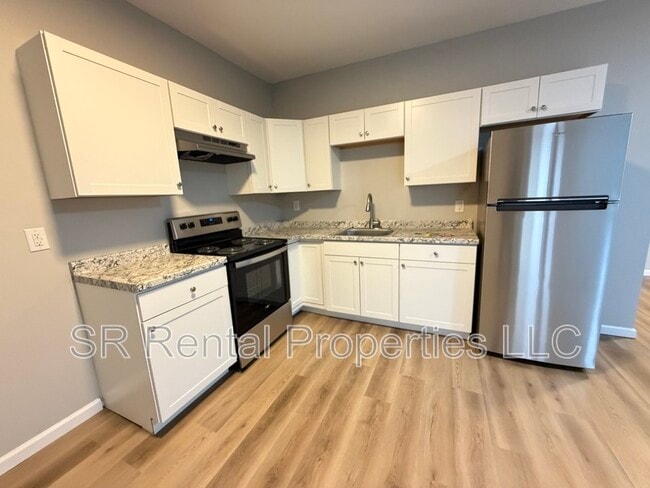 Photo - 243 S Main St Apartment