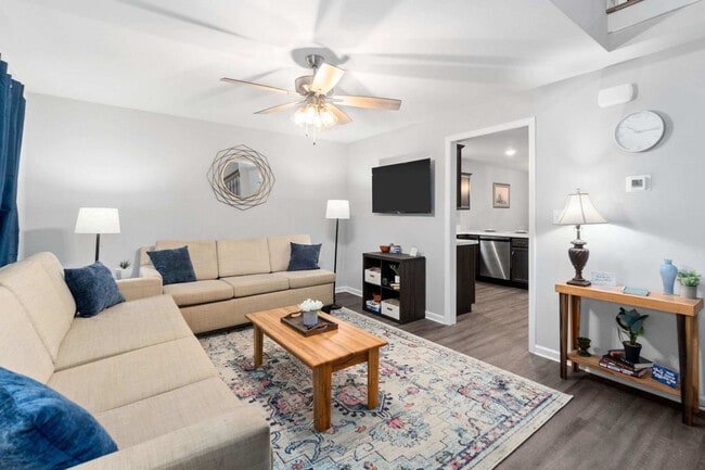 Building Photo - 863 Central Ave