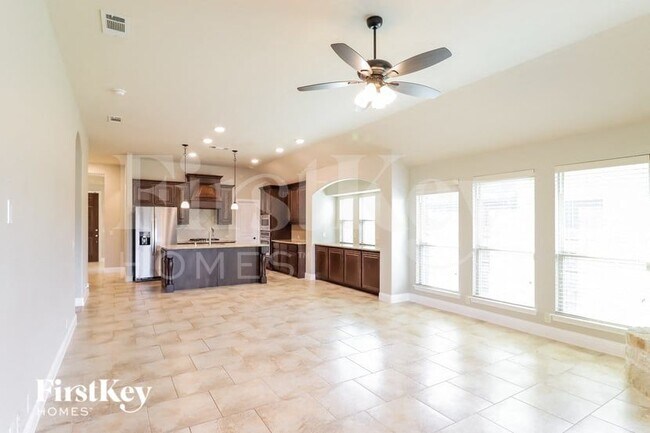 Building Photo - 1125 Marigold Dr