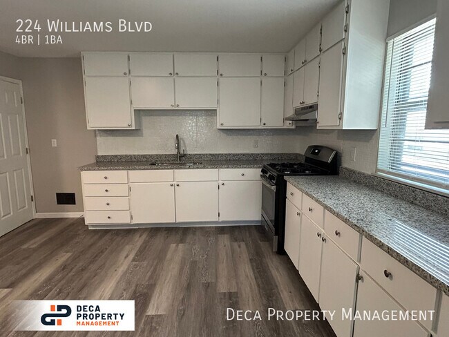 Foto del edificio - 4 BEDROOM 1 BATHROOM HOUSE