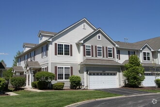 Building Photo - 2534 Hillsboro Blvd