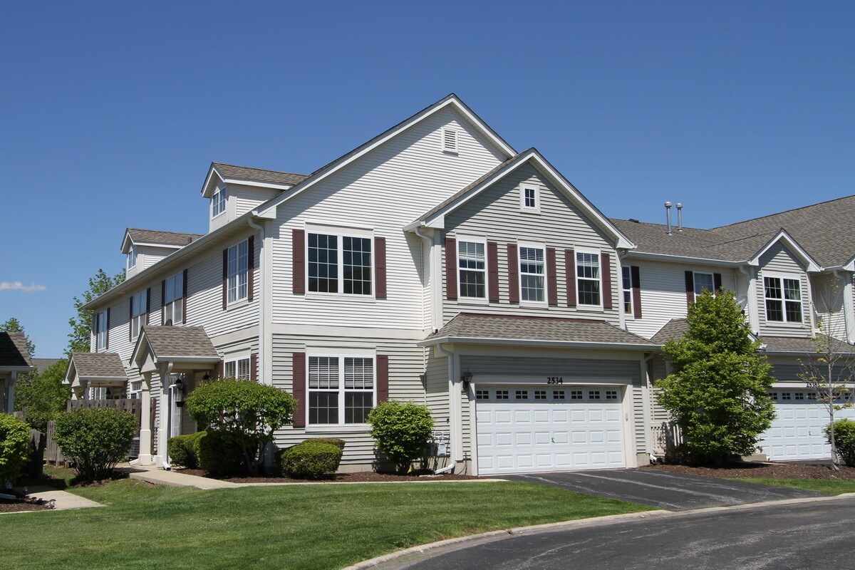 Foto principal - 2534 Hillsboro Blvd