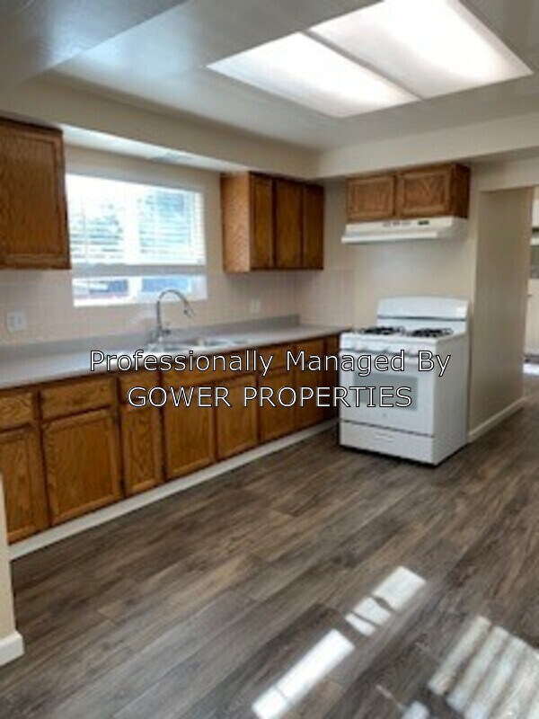 Building Photo - 2855 Garden Ave